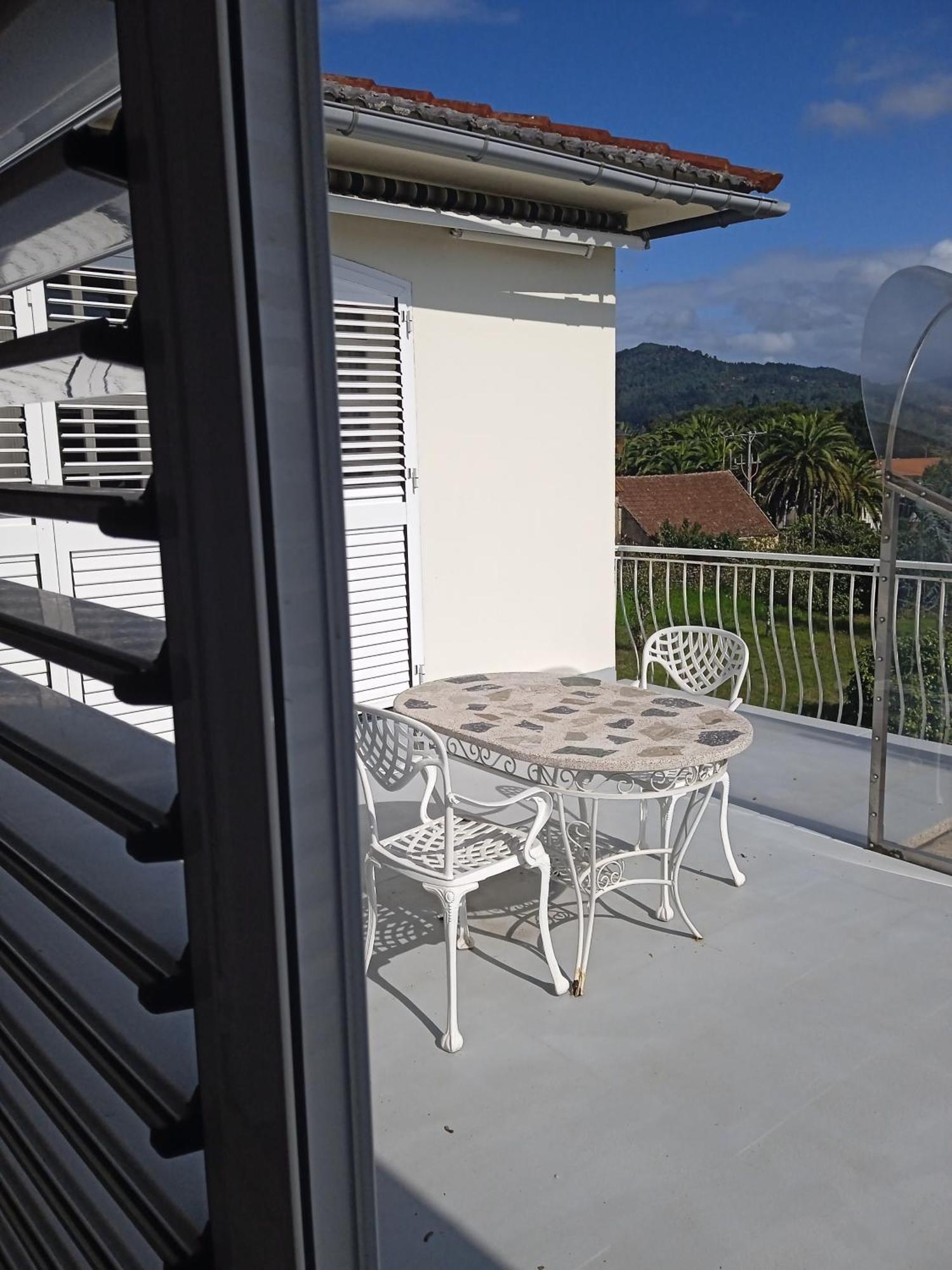 A Casa De Abelleira Ponteareas Bed & Breakfast Exterior photo